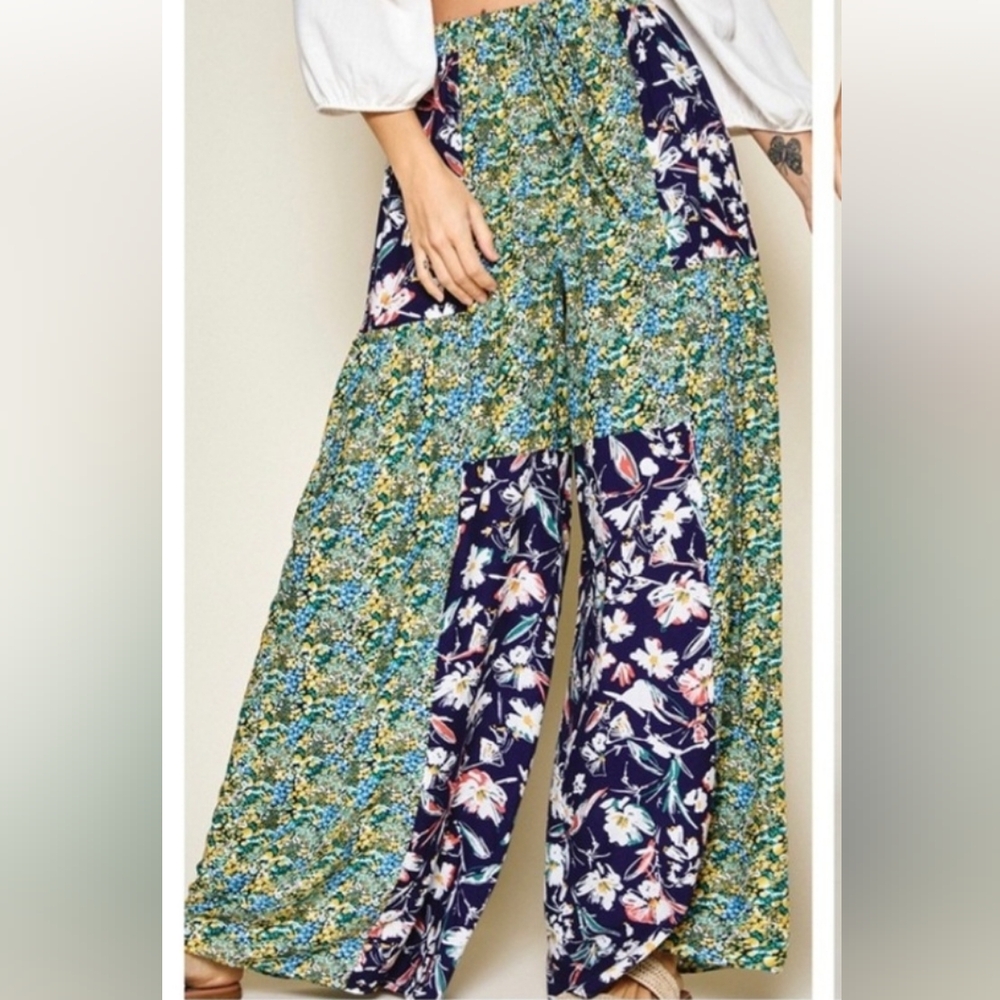 NWOT Ces Femme Blue and Green Floral Wide-Leg Pants